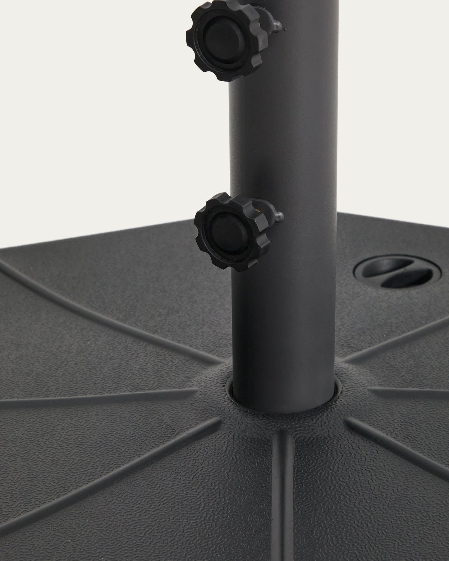 Base Aimar per ombrellone con palo centrale in plastica Ø 60 cm