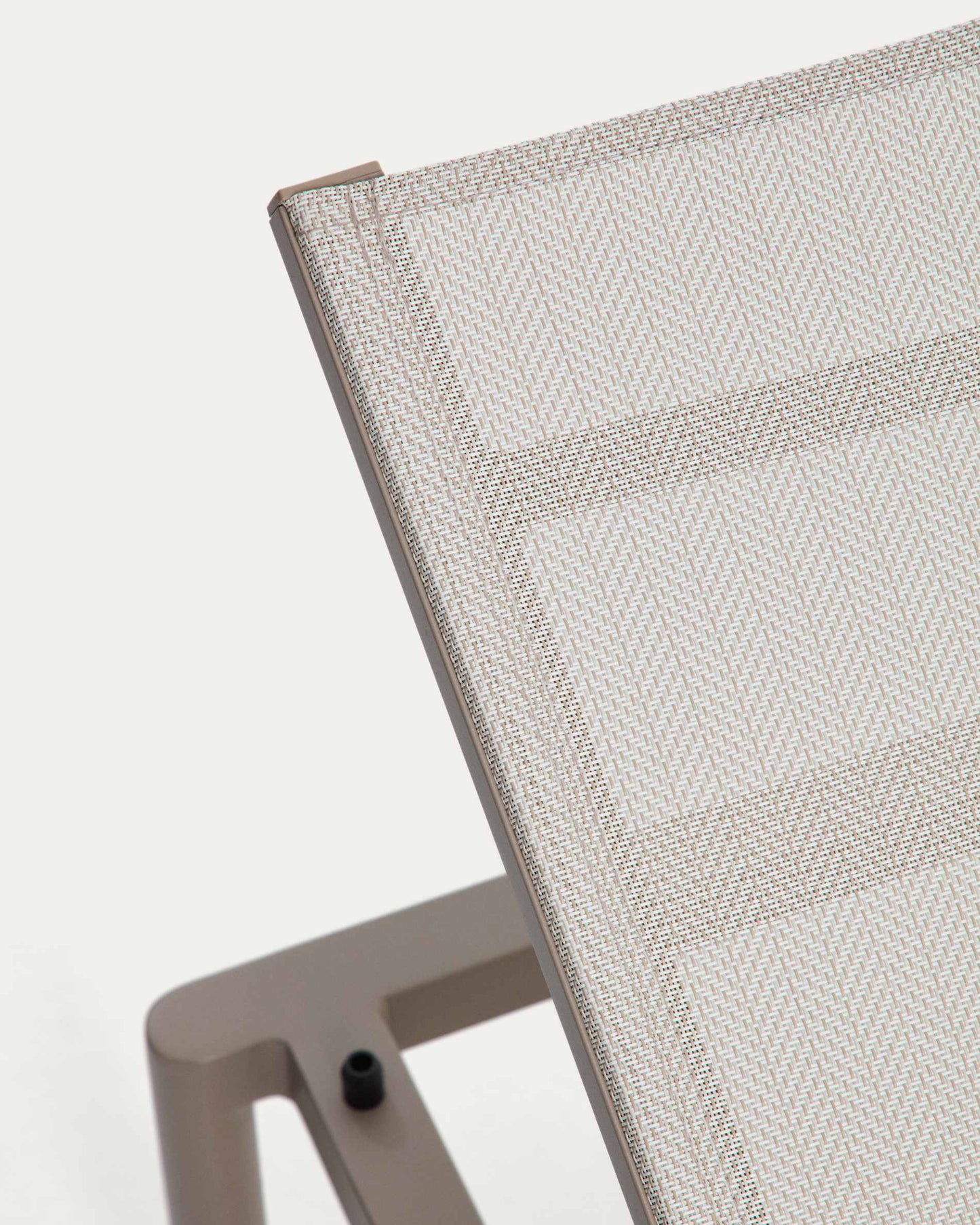 Lettino impilabile Lesina in alluminio taupe e textilene écru