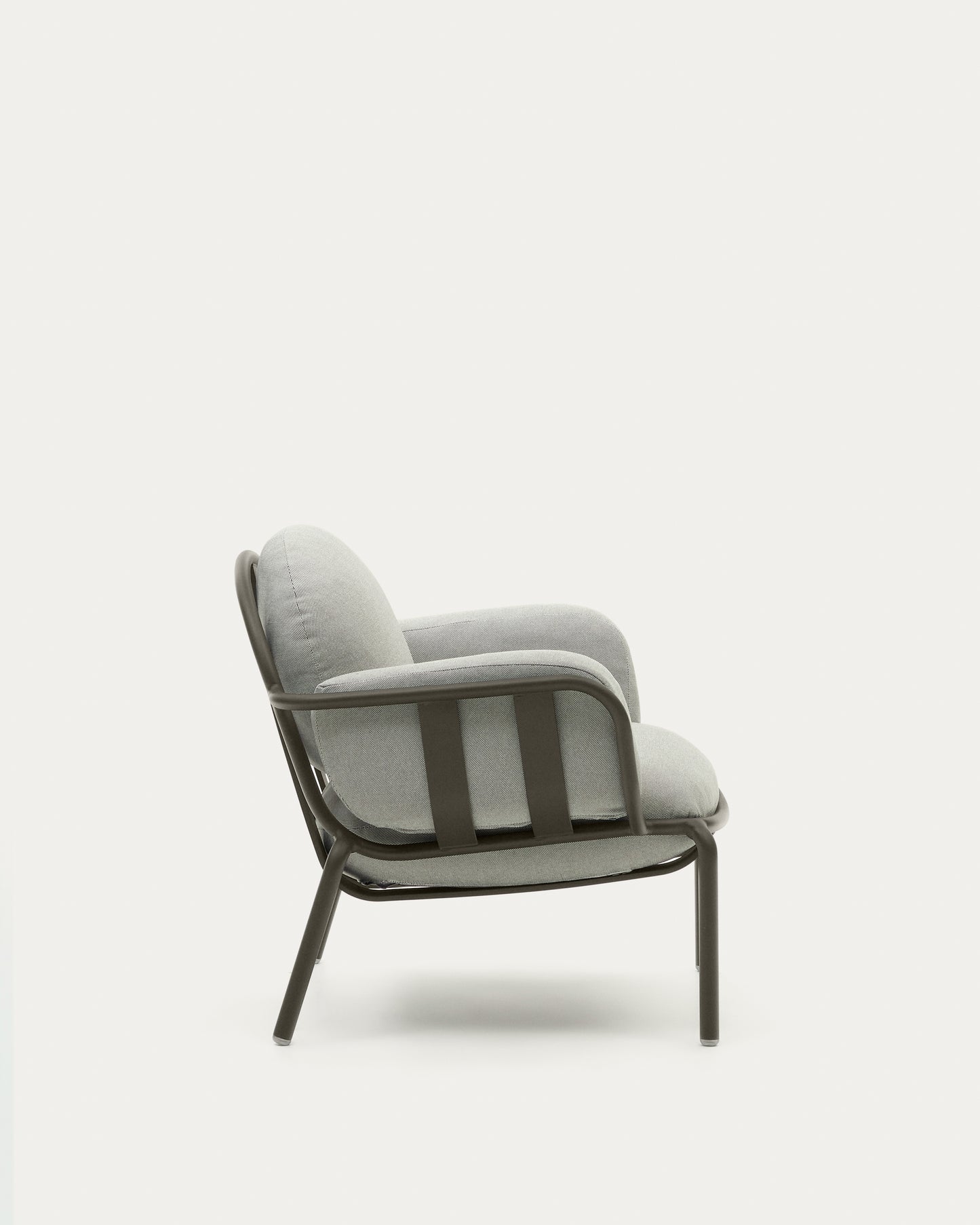 Poltrona da esterno Joncols con rivestimento grigio con struttura in alluminio e finitura verde