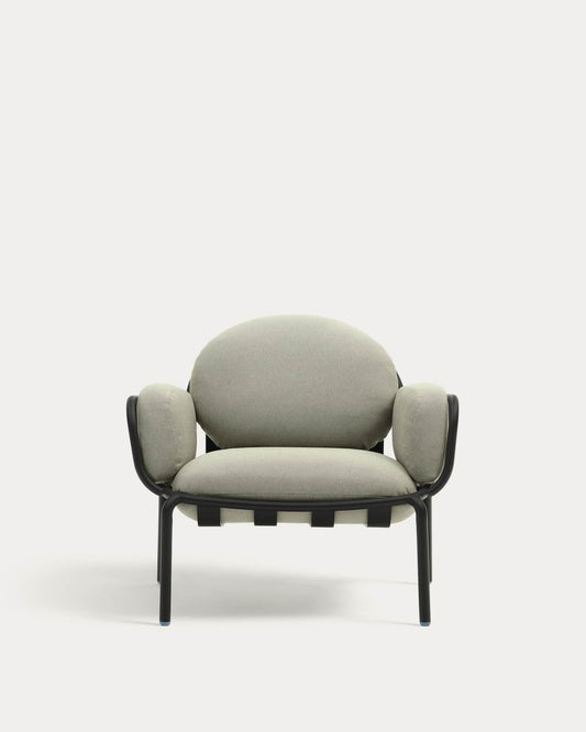Poltrona da esterno Joncols con rivestimento beige e struttura in alluminio con finitura grigia
