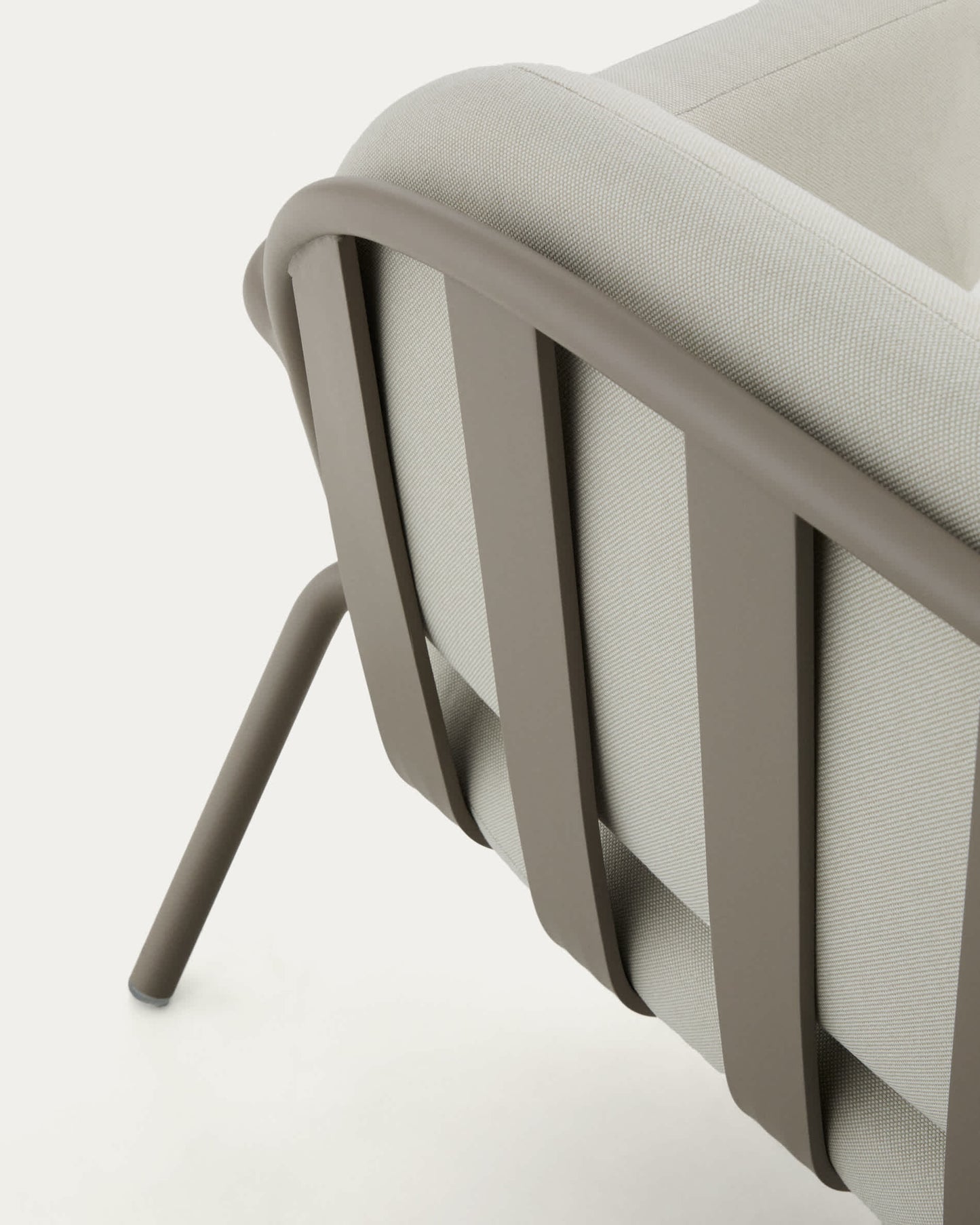 Divano da esterno Joncols 2 posti in alluminio con finitura verniciata tortora e cuscini beige 164 cm