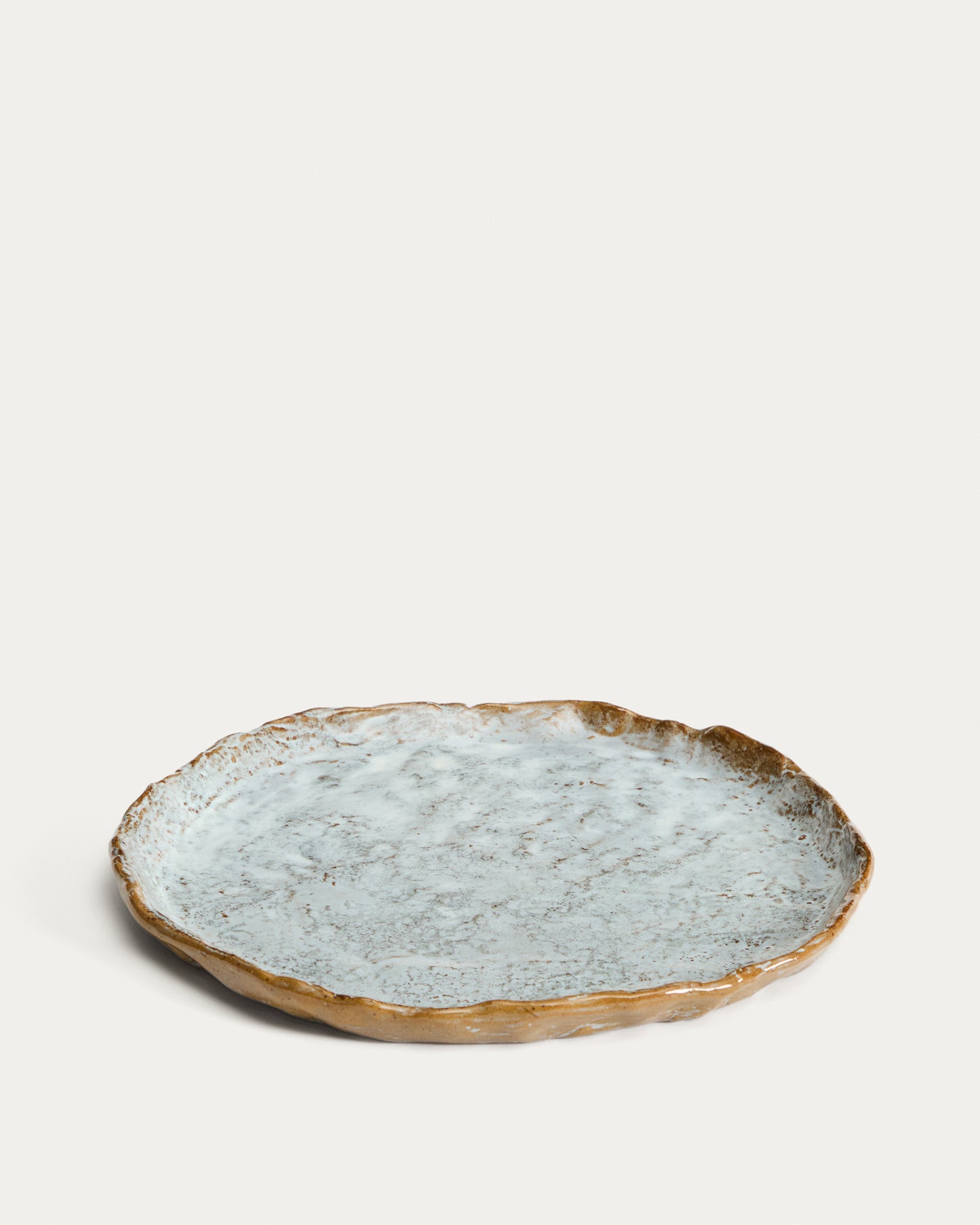 Piatto piano Alenia in ceramica marrone