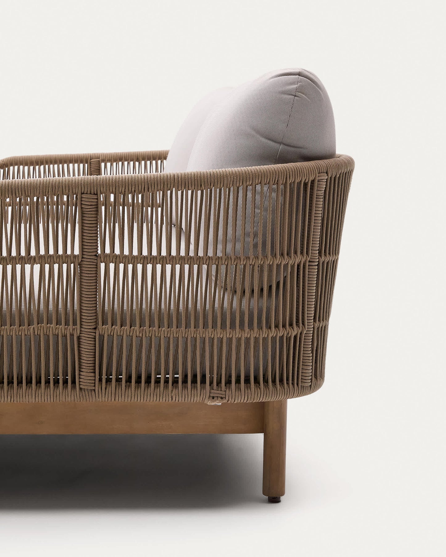 Lettino doppio Catalina in corda beige e 100% legno massiccio di acacia