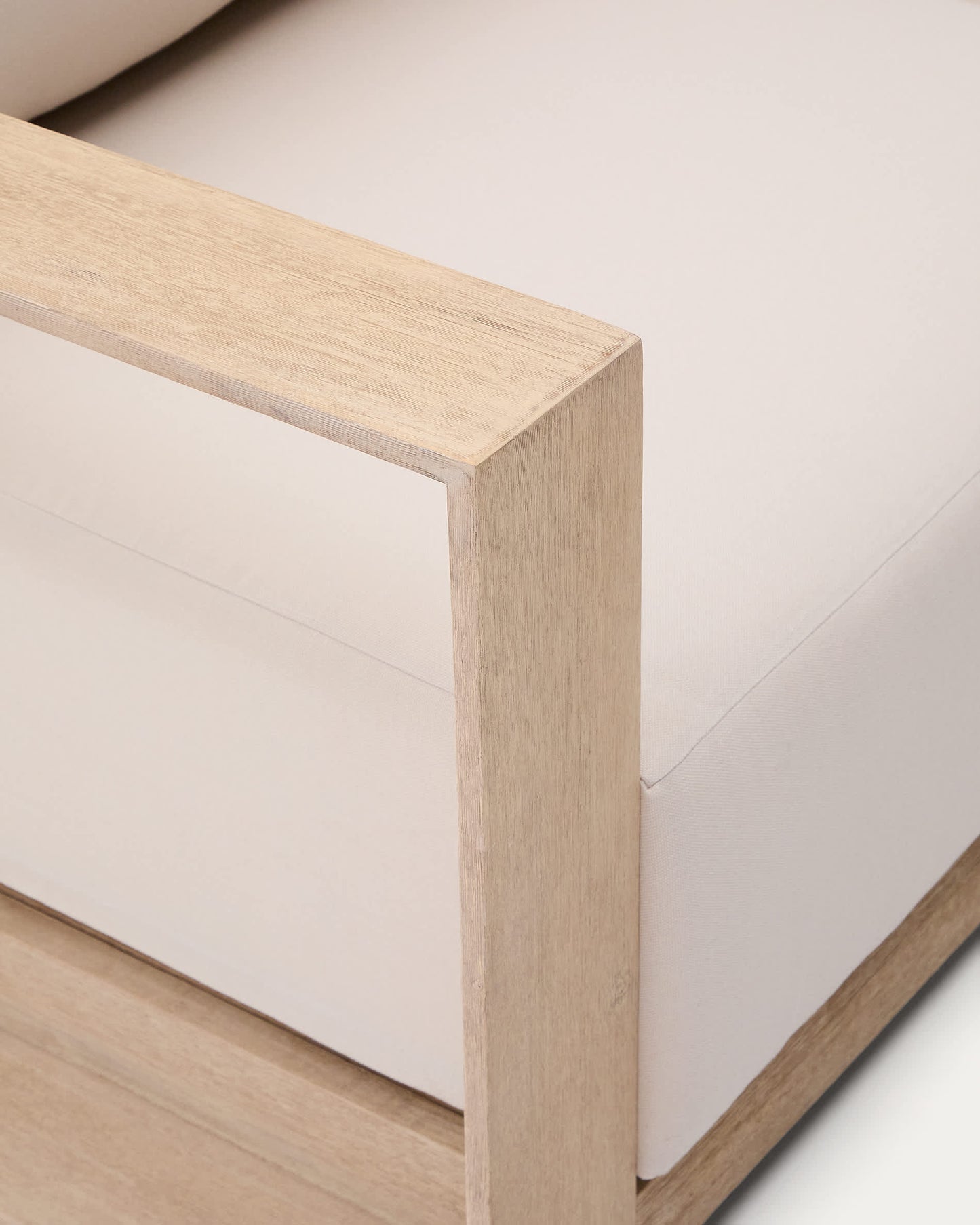 Divano Ambra a 2 posti in legno massiccio di acacia con finitura chiara 174 cm