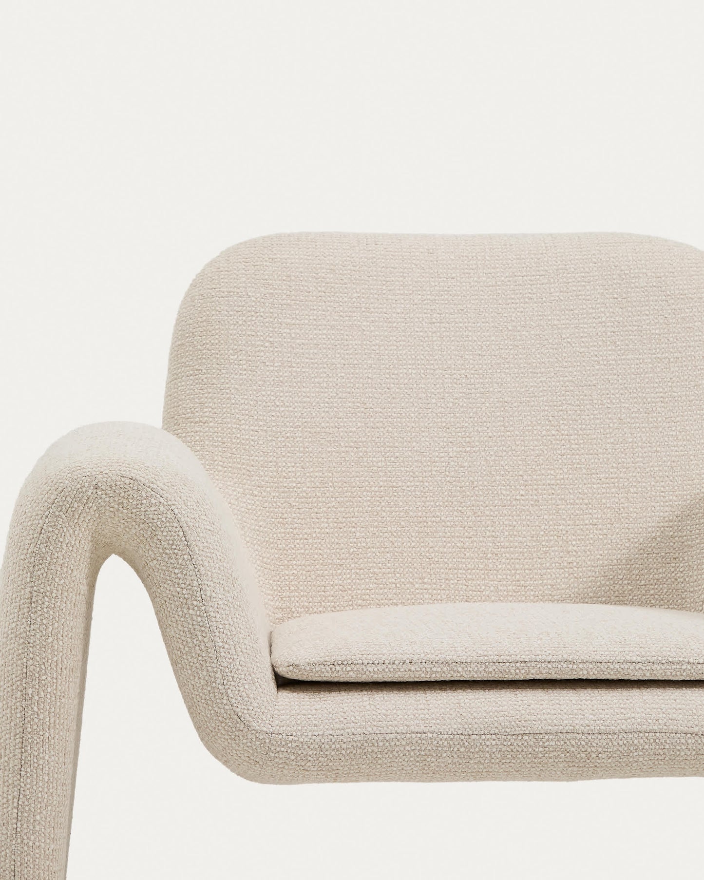 Poltrona Melvia in ciniglia beige