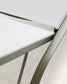 Lettino impilabile Capraia in alluminio verde e texteline beige