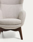 Poltrona Adiran in ciniglia spessa beige con gambe in legno massiccio di rovere con finitura noce