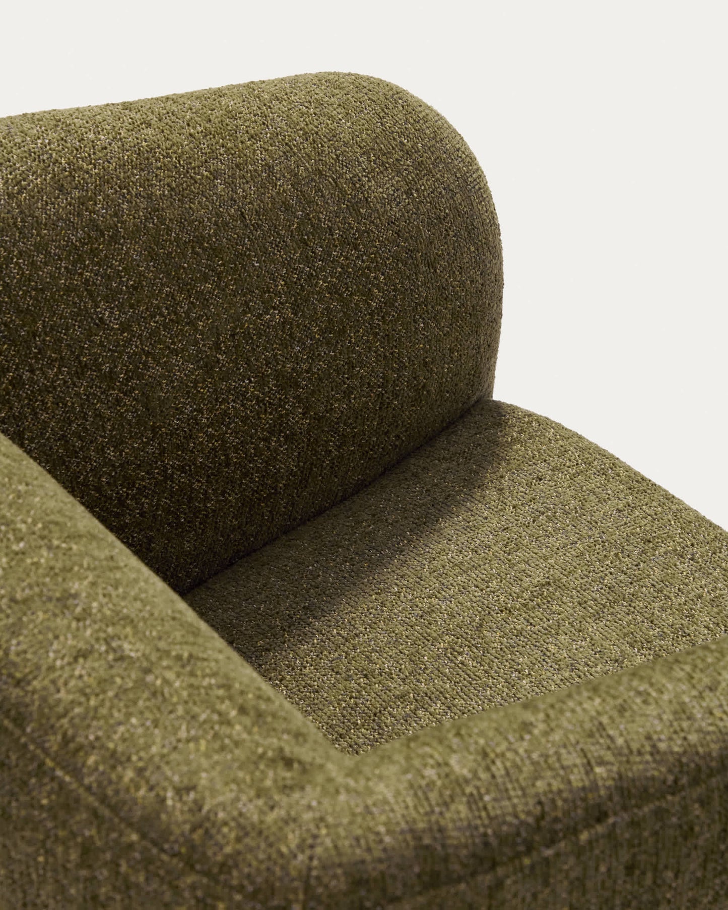 Poltrona Milare in ciniglia verde oliva 73 cm FSC 100%