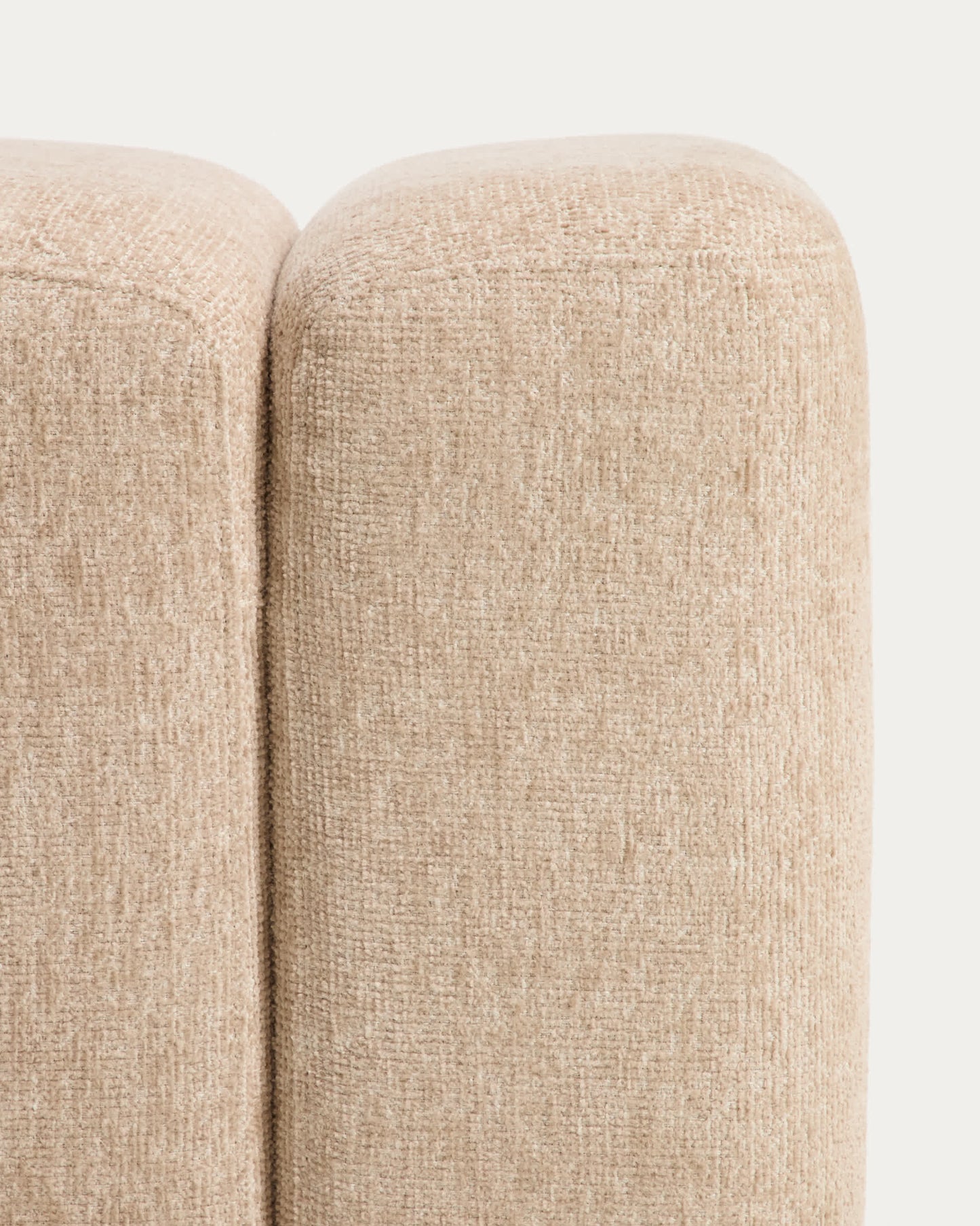 Poggiapiedi Nedilo quadrato in ciniglia beige FSC Mix Credit