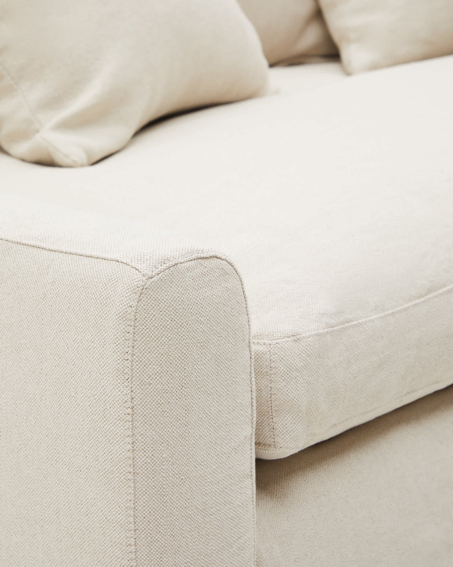 Divano sfoderabile Zenira a 3 posti con cuscini in cotone e lino beige 230 cm