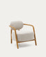 Poltrona Melqui beige di legno massiccio di rovere con finitura naturale