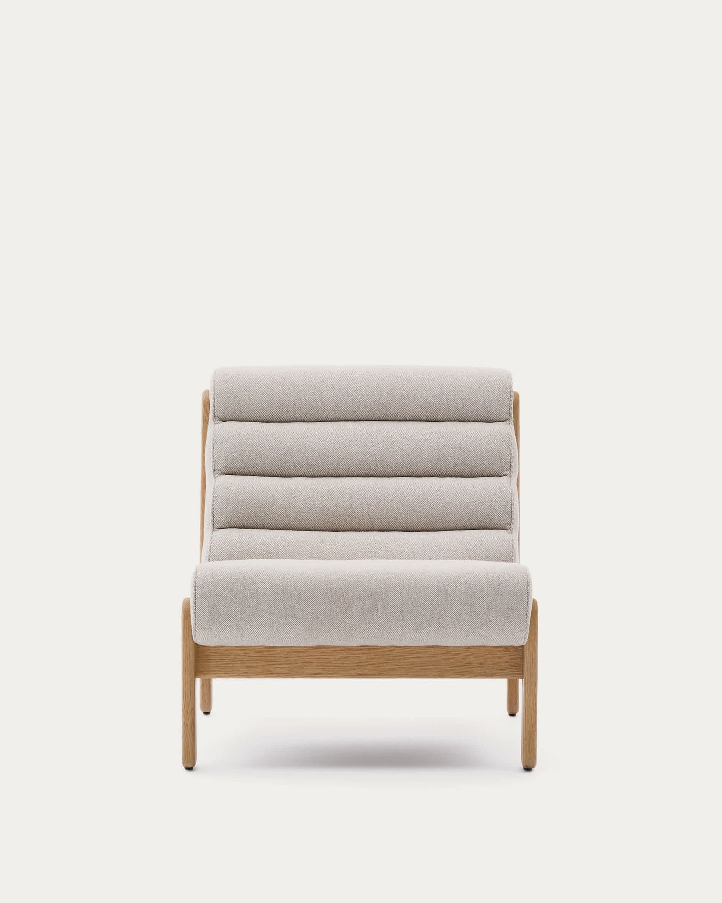 Poltrona Magira beige in rovere massiccio con finitura naturale