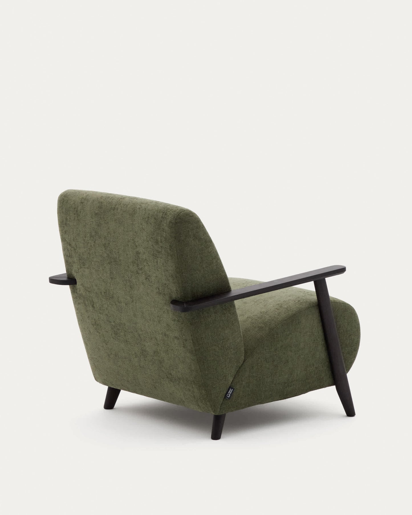 Poltrona Meghan in ciniglia verde e legno massello di frassino con finitura wengè FSC Mix Credit