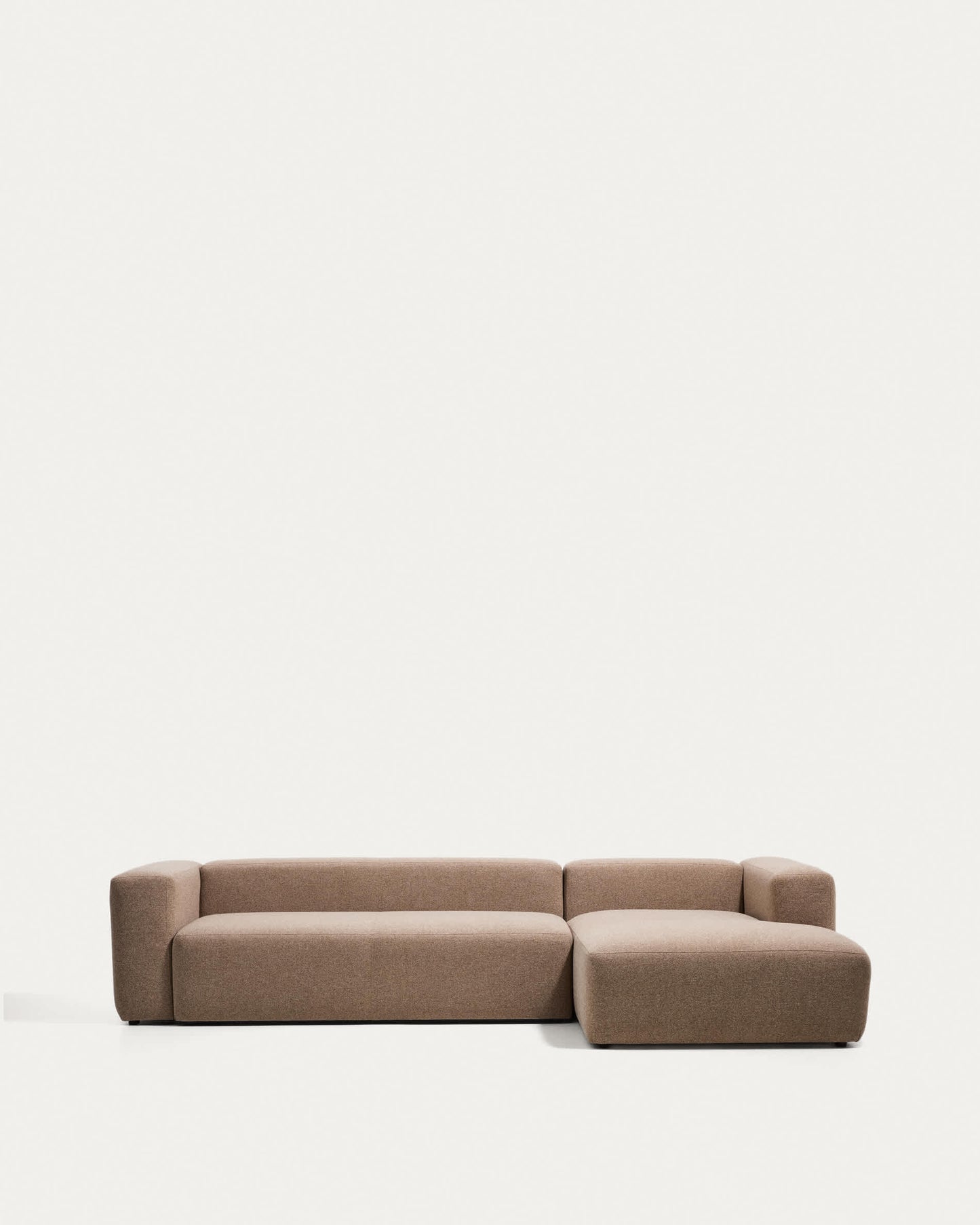 Divano Blok 4 posti in ciniglia marrone con chaise longue destra 330 cm FSC Mix Credit