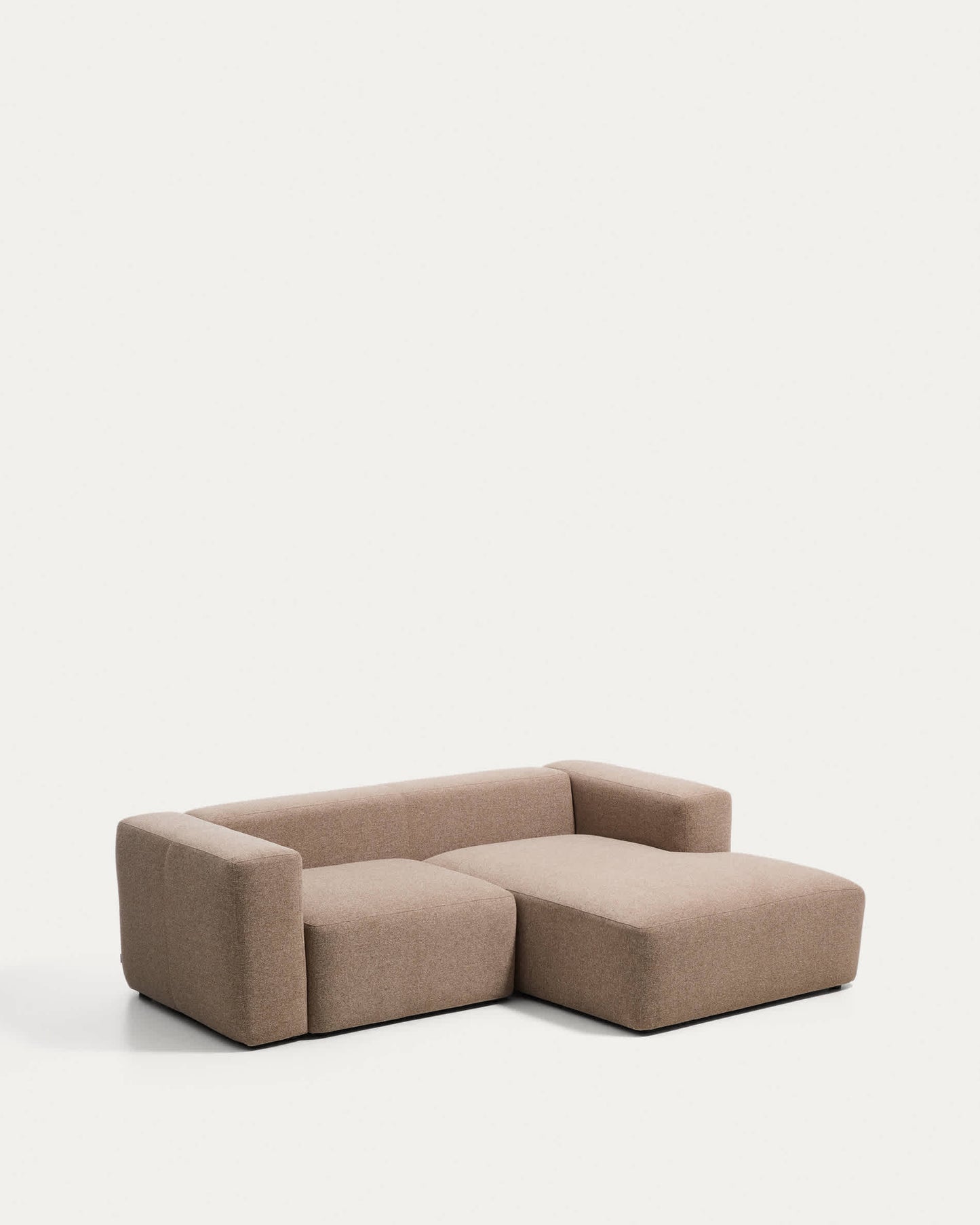 Divano Blok 2 posti in ciniglia marrone con chaise longue destra 240 cm FSC Mix Credit