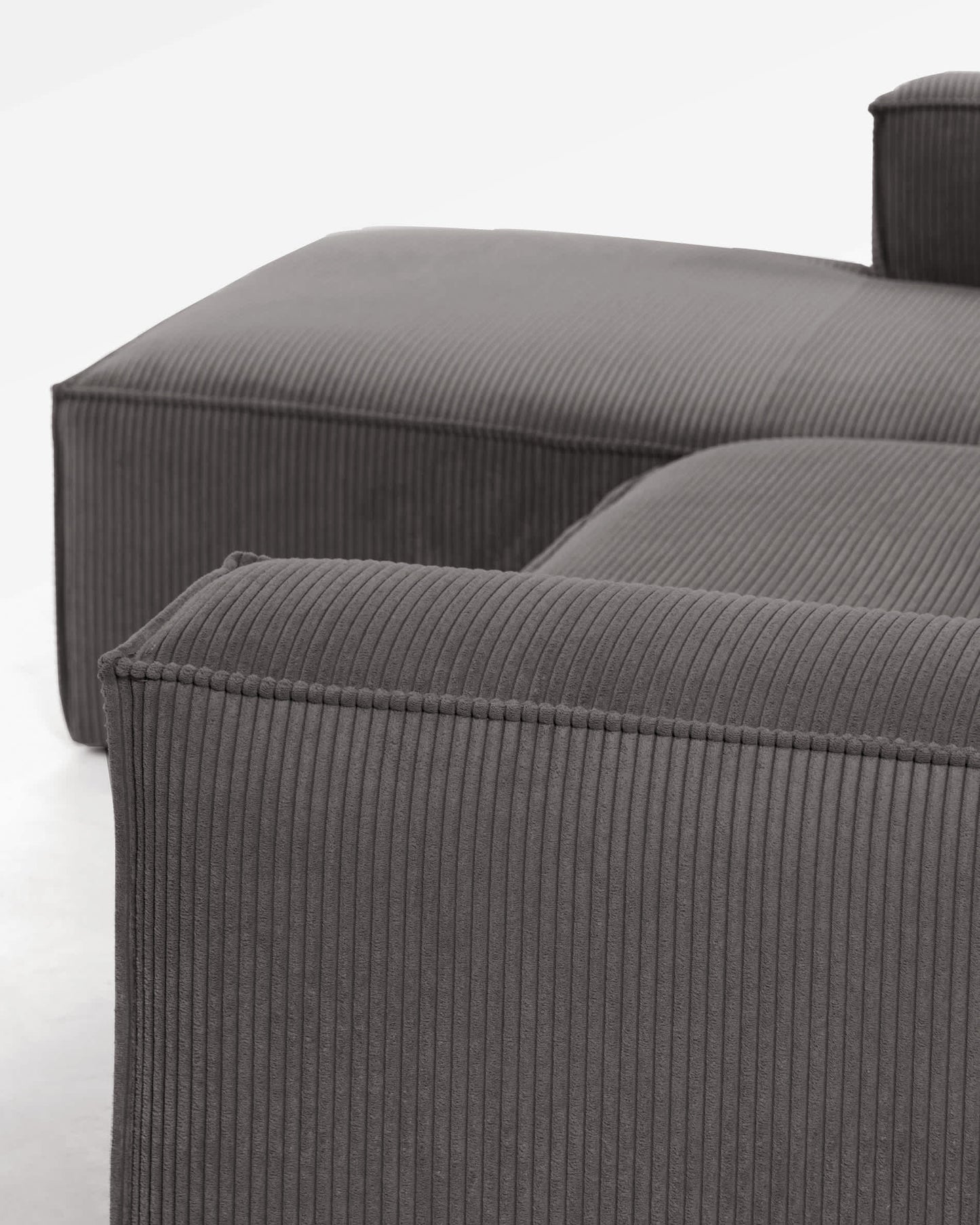 Divano Blok 2 posti in velluto a coste spesso grigio con chaise longue sinistra 240 cm FSC Mix Credit