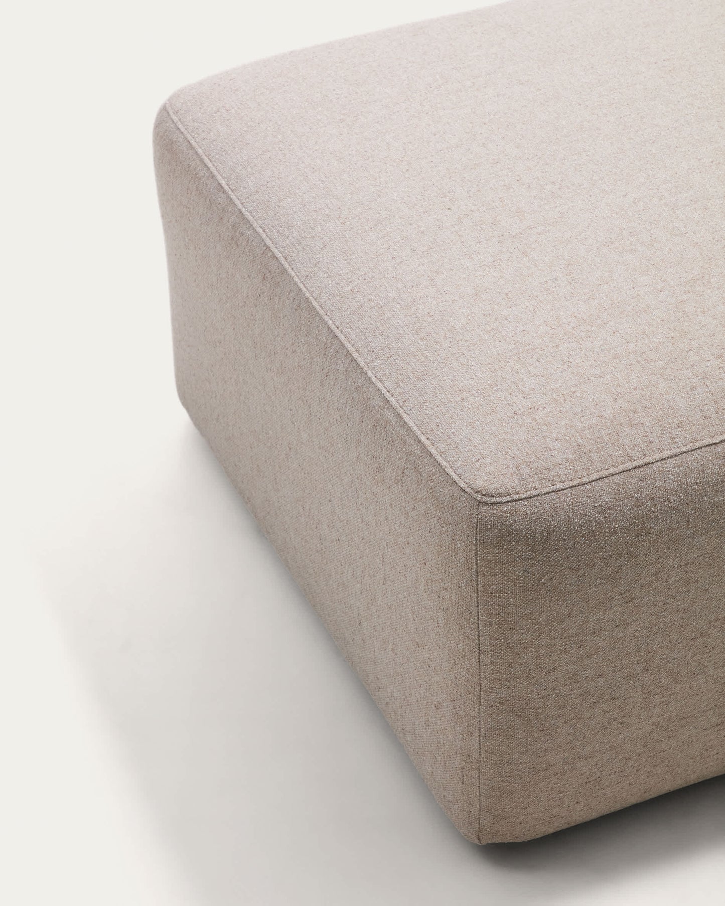 Poggiapiedi Blok in ciniglia beige 90 x 74 cm FSC Mix Credit