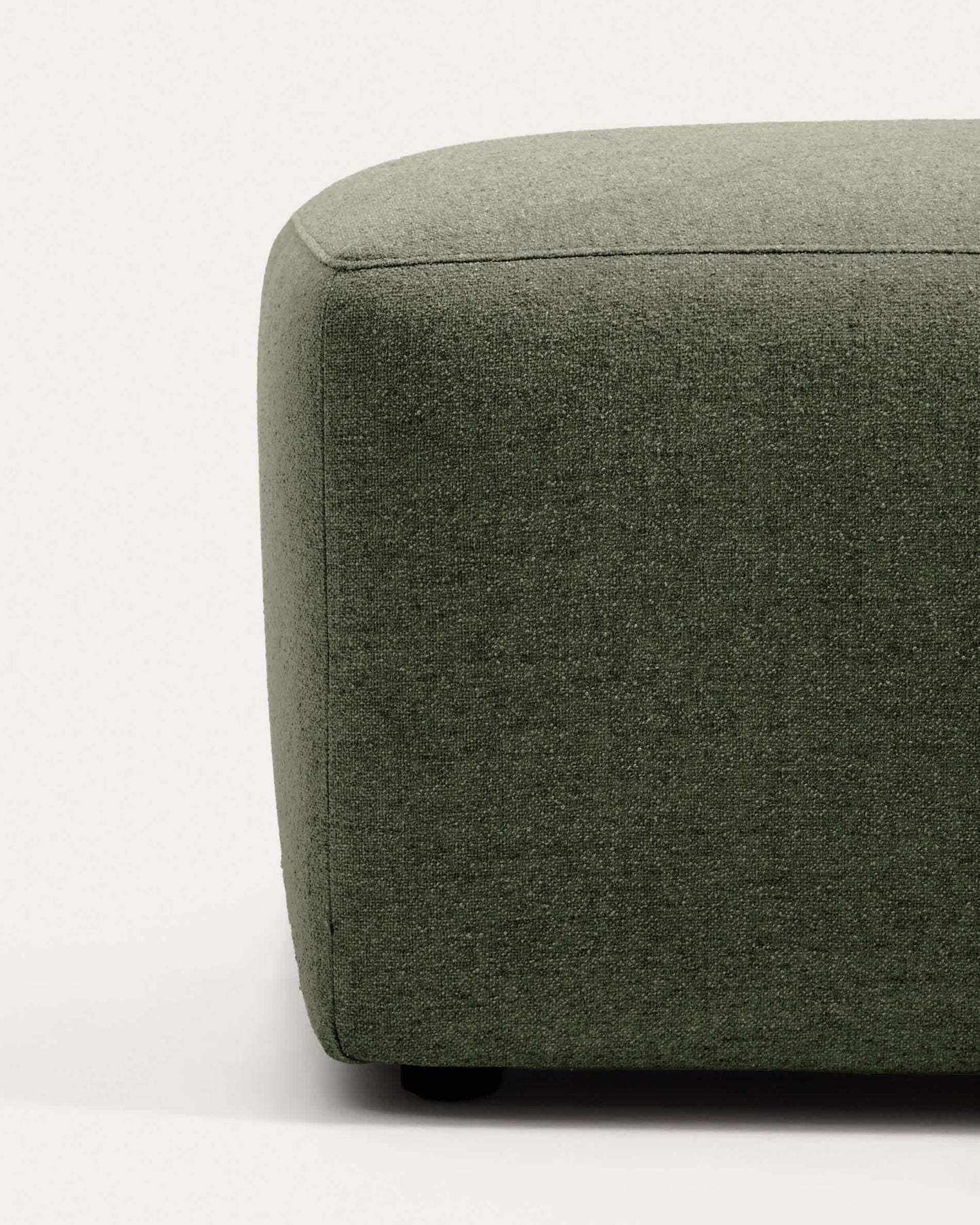 Poggiapiedi Blok in ciniglia verde muschio 90 x 74 cm FSC Mix Credit