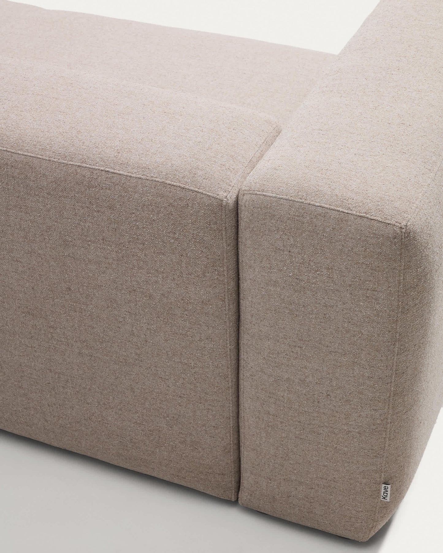 Divano ad angolo Blok 5 posti con terminale sinistro in ciniglia beige 255 x 320 cm FSC Mix Credit