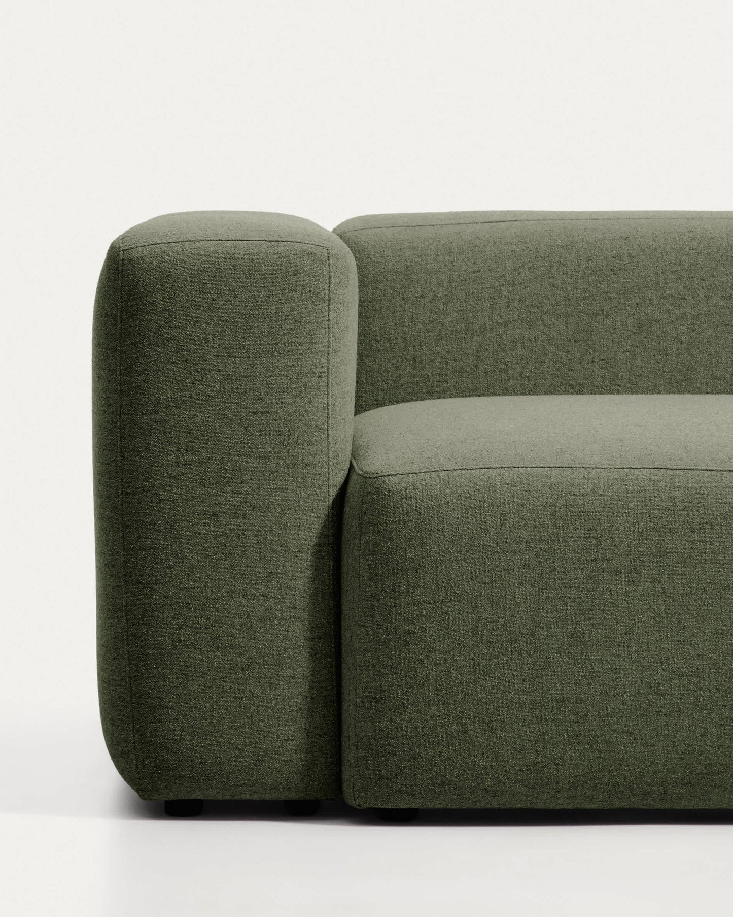 Divano ad angolo Blok 5 posti con terminale destro in ciniglia verde muschio 320 x 255 cm FSC Mix Credit