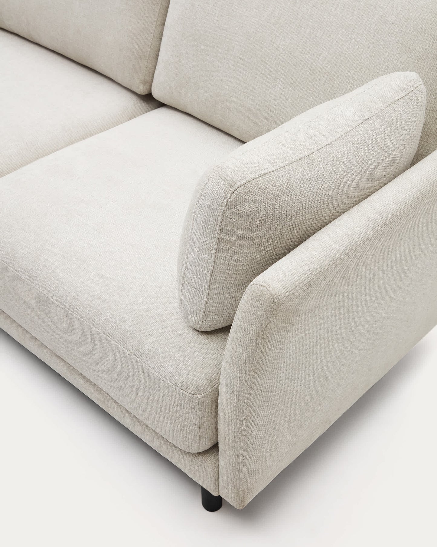 Divano 3 posti Gilma tessuto perla chaise longue destra/sinistra e piedi neri 261 cm