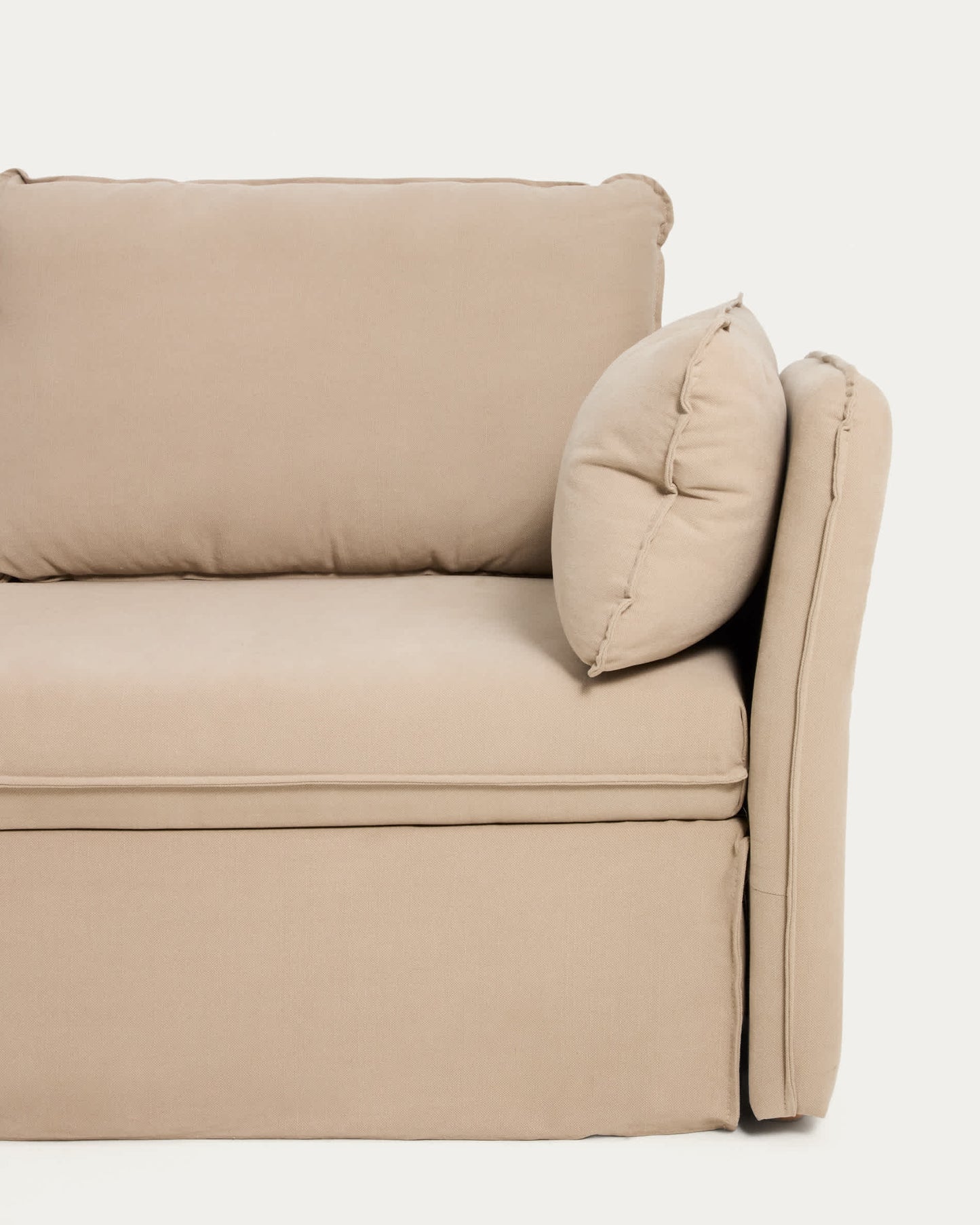 Divano letto Tanit beige con piedi in legno massello di faggio finitura naturale 210 cm