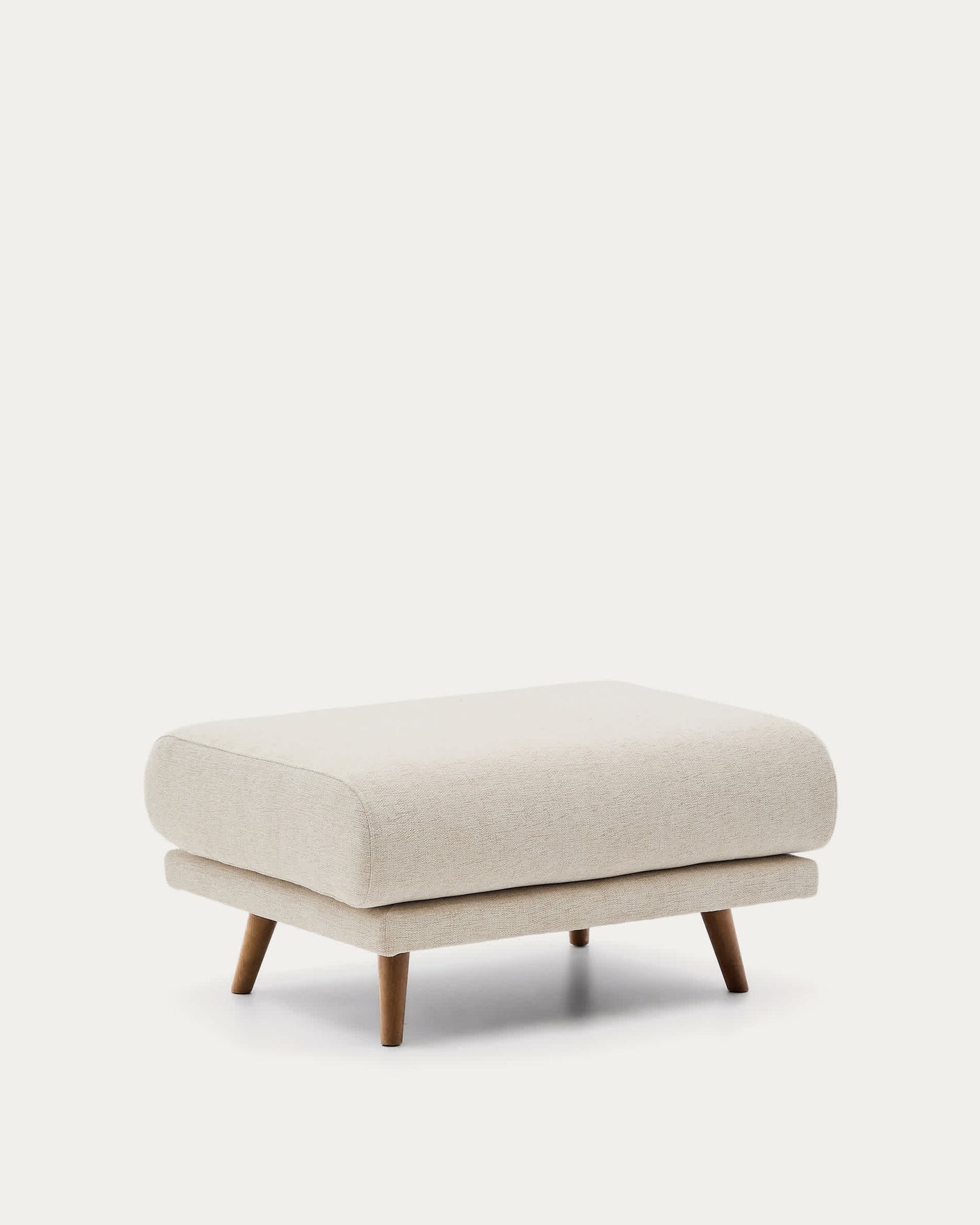 Poggiapiedi Karin in ciniglia beige con gambe in legno massiccio di faggio con finitura tono noce 90 x 70 cm