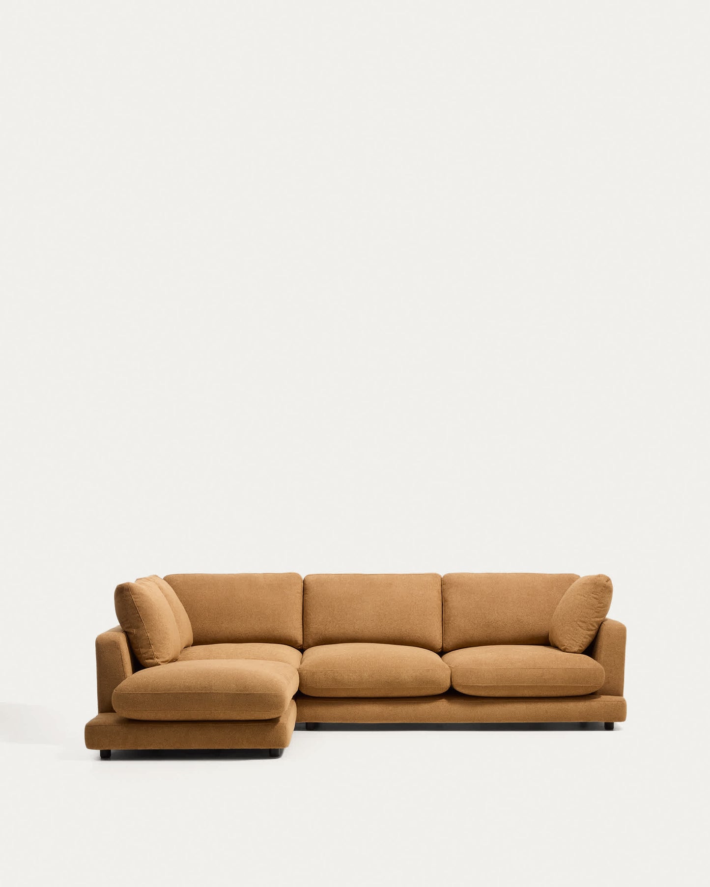 Divano Gala 4 posti in micro bouclé con chaise longue sinistra, color senape FSC Mix Credit 300 cm