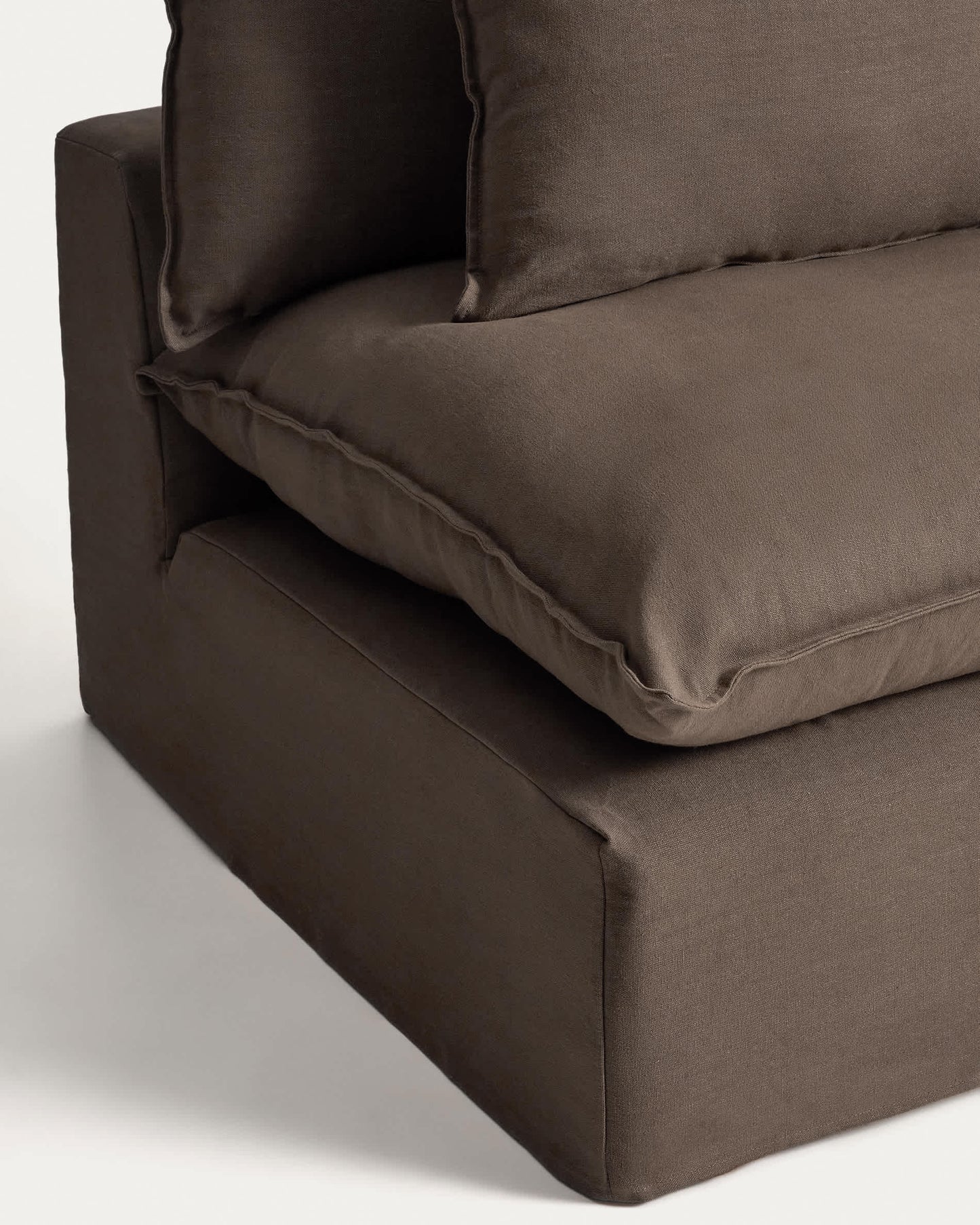 Poltrona sfoderabile Anarela in 100% lino tortora 110 cm FSC Mix Credit