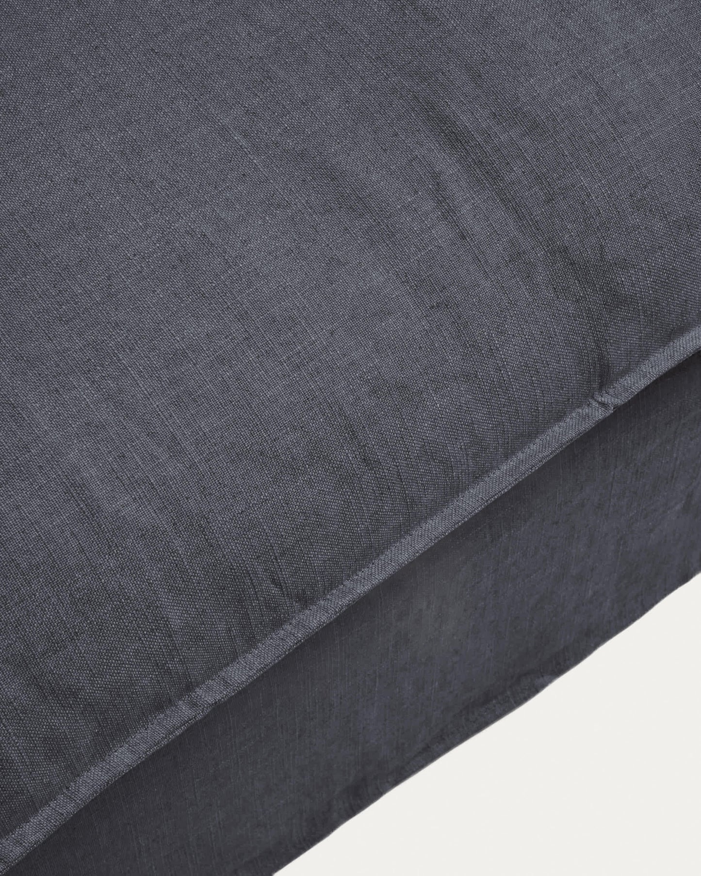 Poltrona sfoderabile Anarela in lino e viscosa grigio scuro 130 cm FSC Mix Credit
