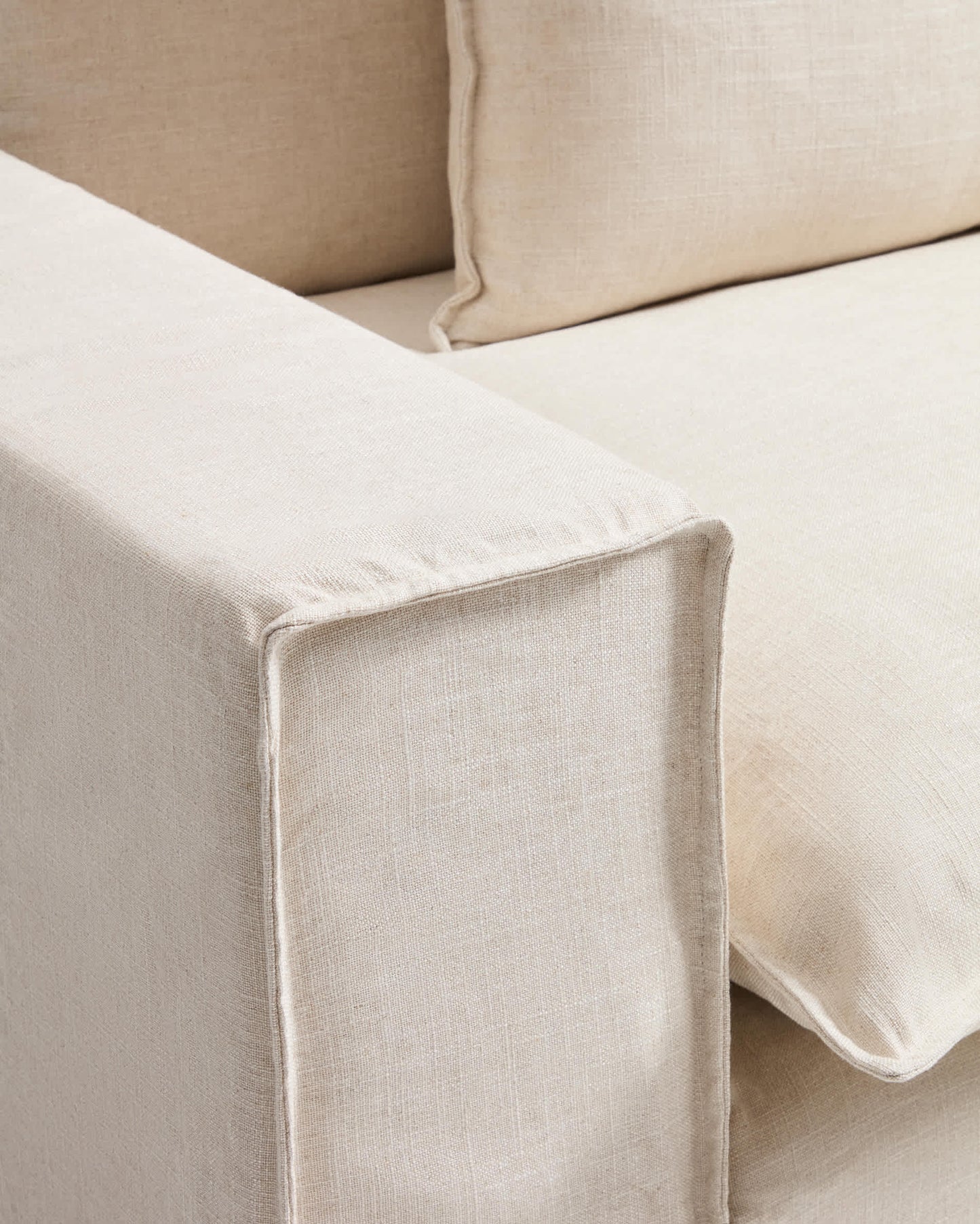 Poltrona sfoderabile Anarela in lino e viscosa beige 150 cm FSC Mix Credit