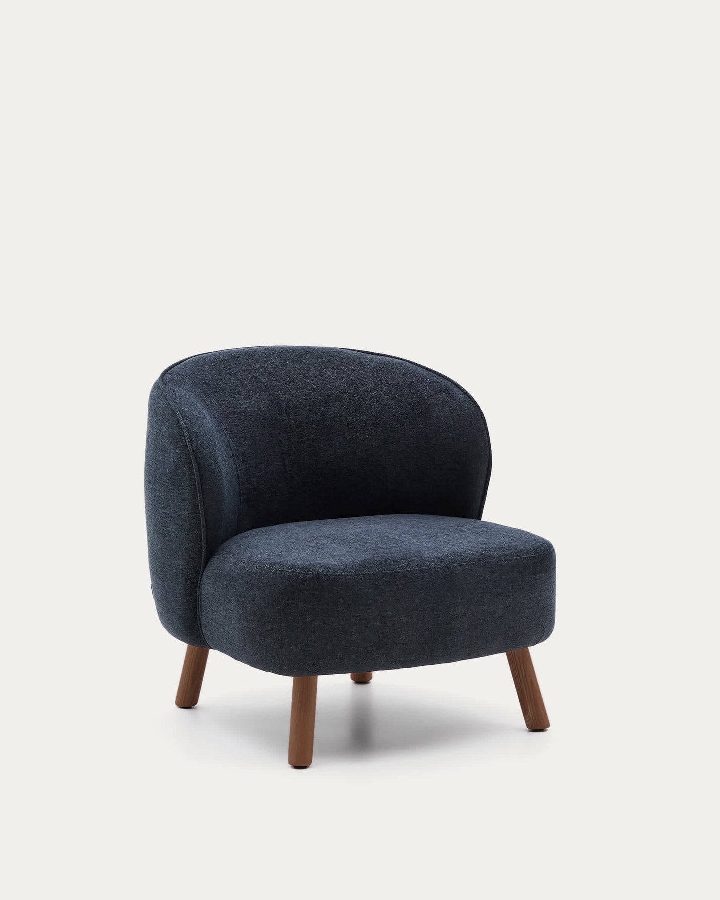 Poltrona Ulit in ciniglia blu-grigio e gambe in legno massiccio di frassino con finitura color noce