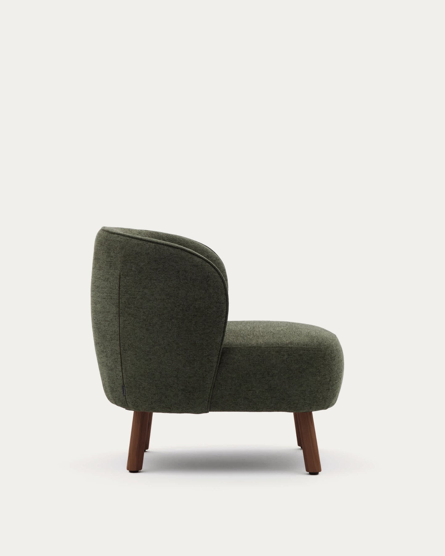 Poltrona Ulit in ciniglia verde e gambe in legno massiccio di frassino con finitura color noce