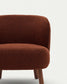 Poltrona Ulit effetto montone color terracotta e gambe in legno massiccio di frassino con finitura color noce