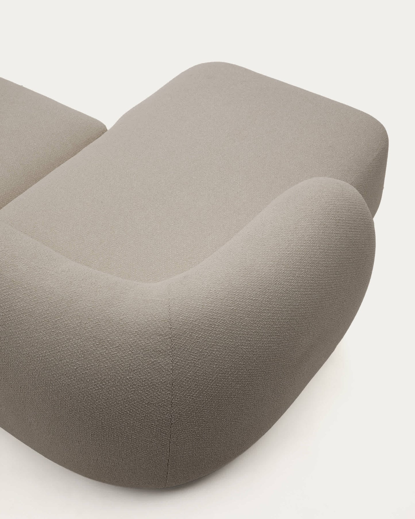 Divano modulare Martina a 2 posti in ciniglia con chaise longue sinistra color pietra 230 cm