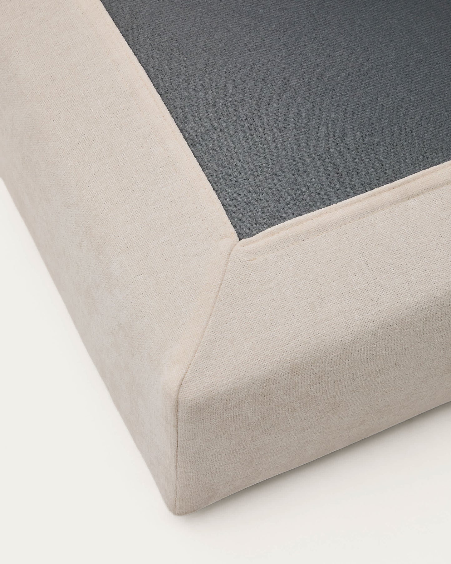 Poggiapiedi sfoderabile Alea in ciniglia beige 90 x 90 cm