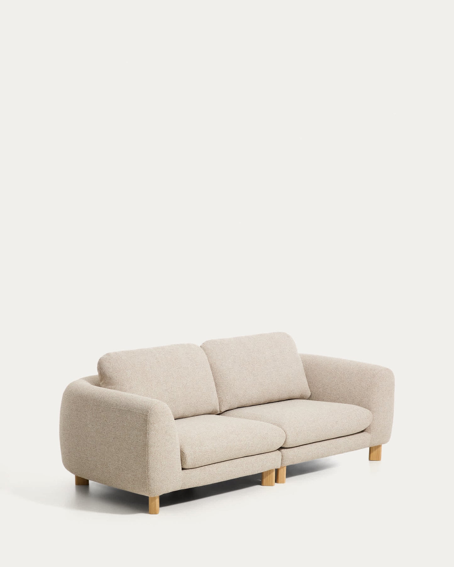 Divano Vera 3 posti beige con gambe in legno massiccio di frassino con finitura naturale 230 cm FSC Mix Credit