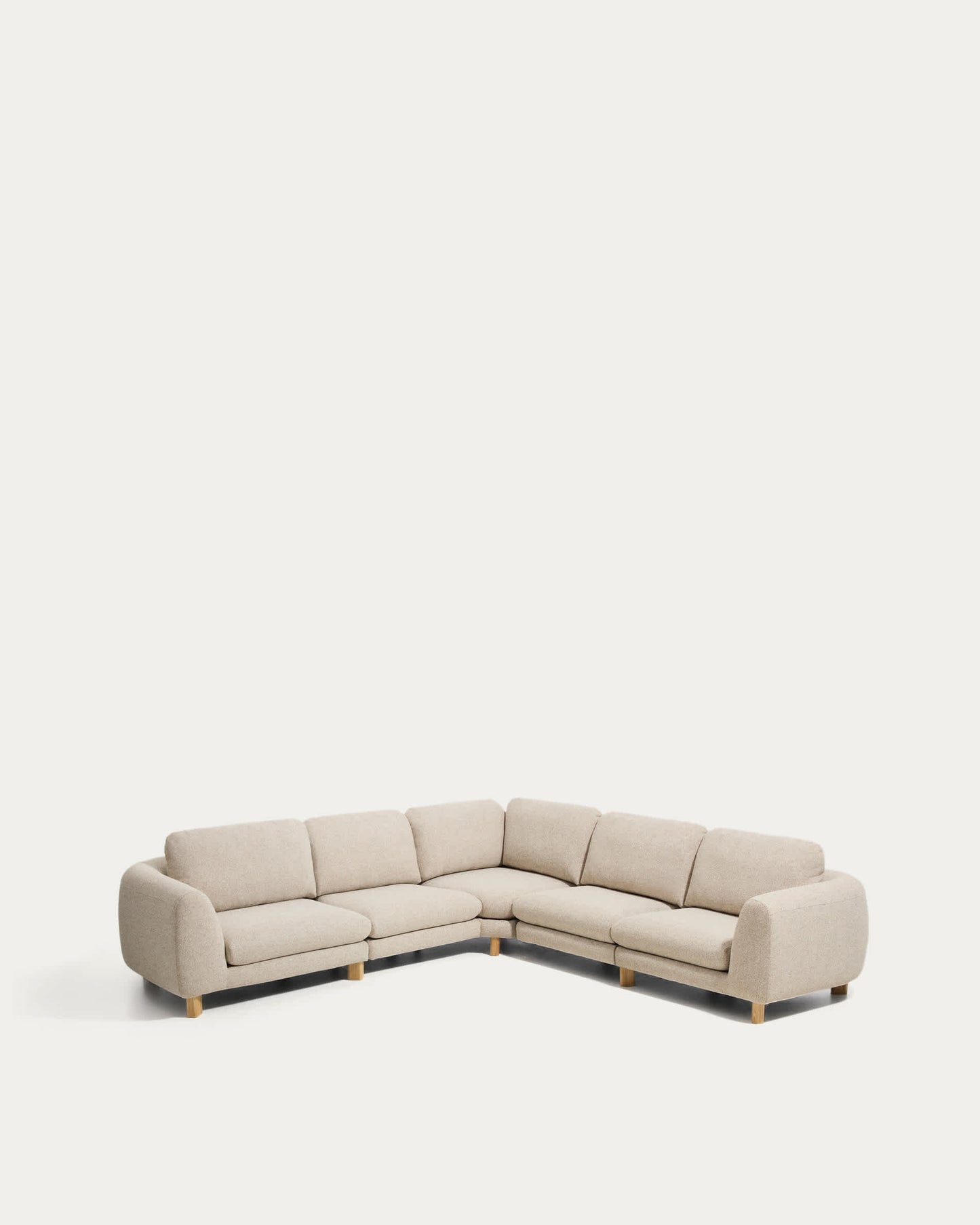 Divano ad angolo Vera 5 posti beige con gambe in legno massiccio di frassino con finitura naturale 330 x 330 cm FSC Mix Credit