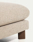 Poggiapiedi Vera beige con gambe in legno massiccio di frassino con finitura in noce 80 x 80 cm FSC Mix Credit