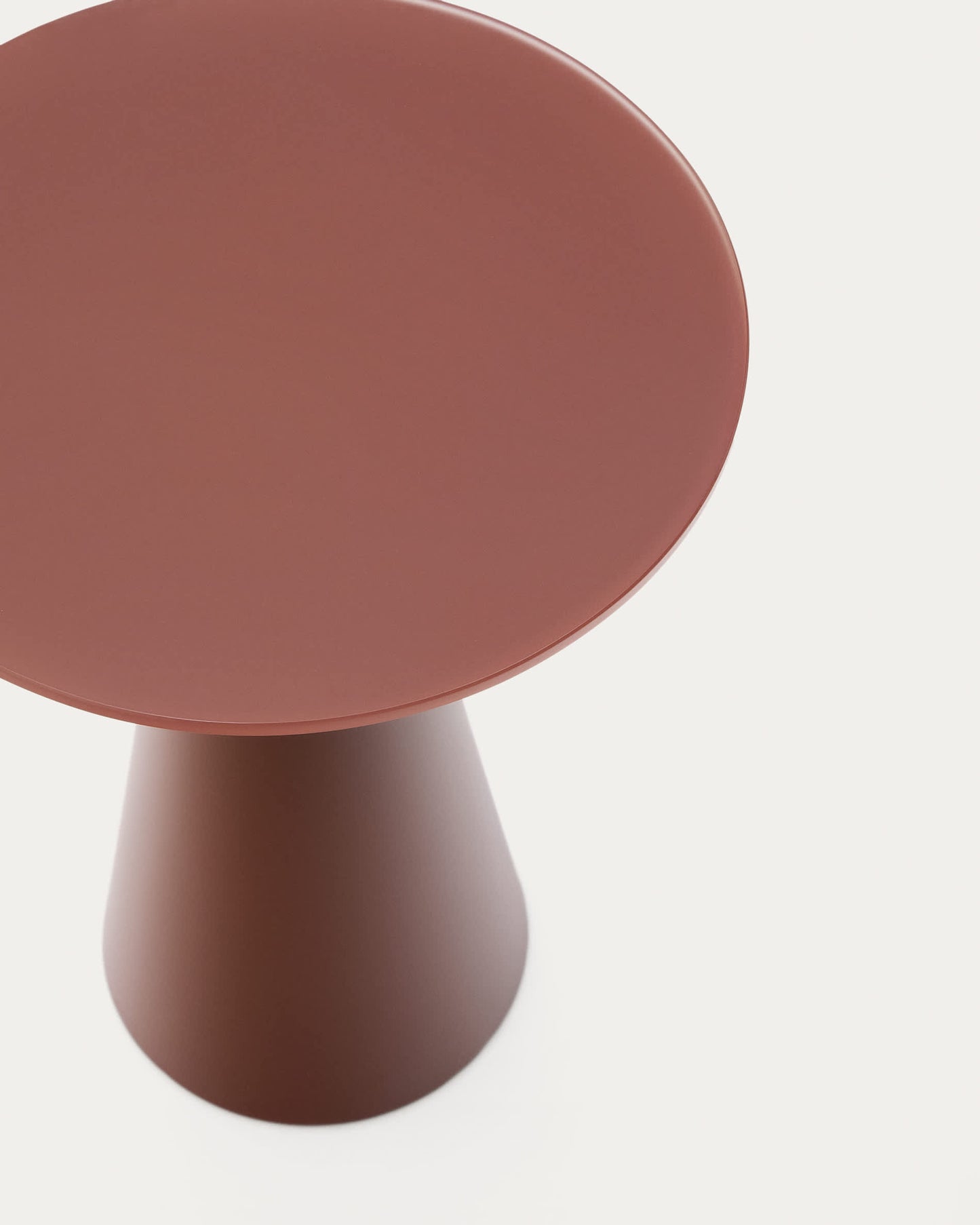 Tavolino d’appoggio Wilshire in vetro temperato smerigliato e acciaio verniciato terracotta satinato Ø35cm