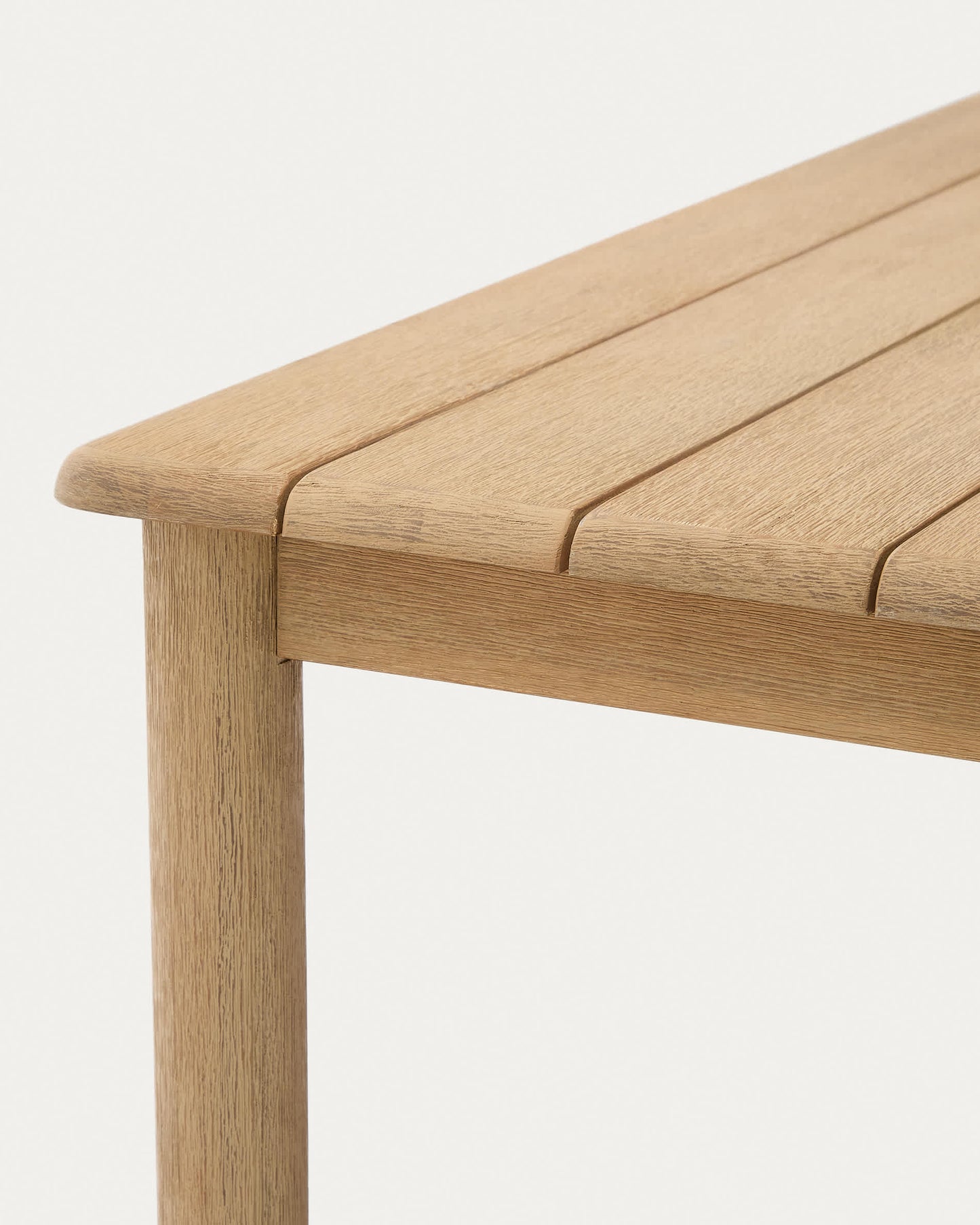Tavolo Sori in legno massiccio di acacia 135 x 135 cm