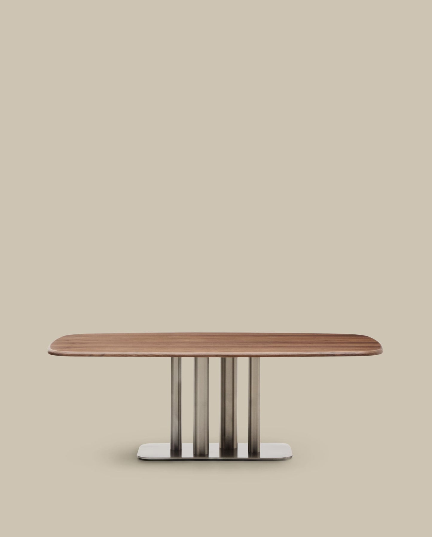 Tavolo Melvar in impiallacciato di noce e gambe con base in acciaio inox spazzolato 220 x 110 cm