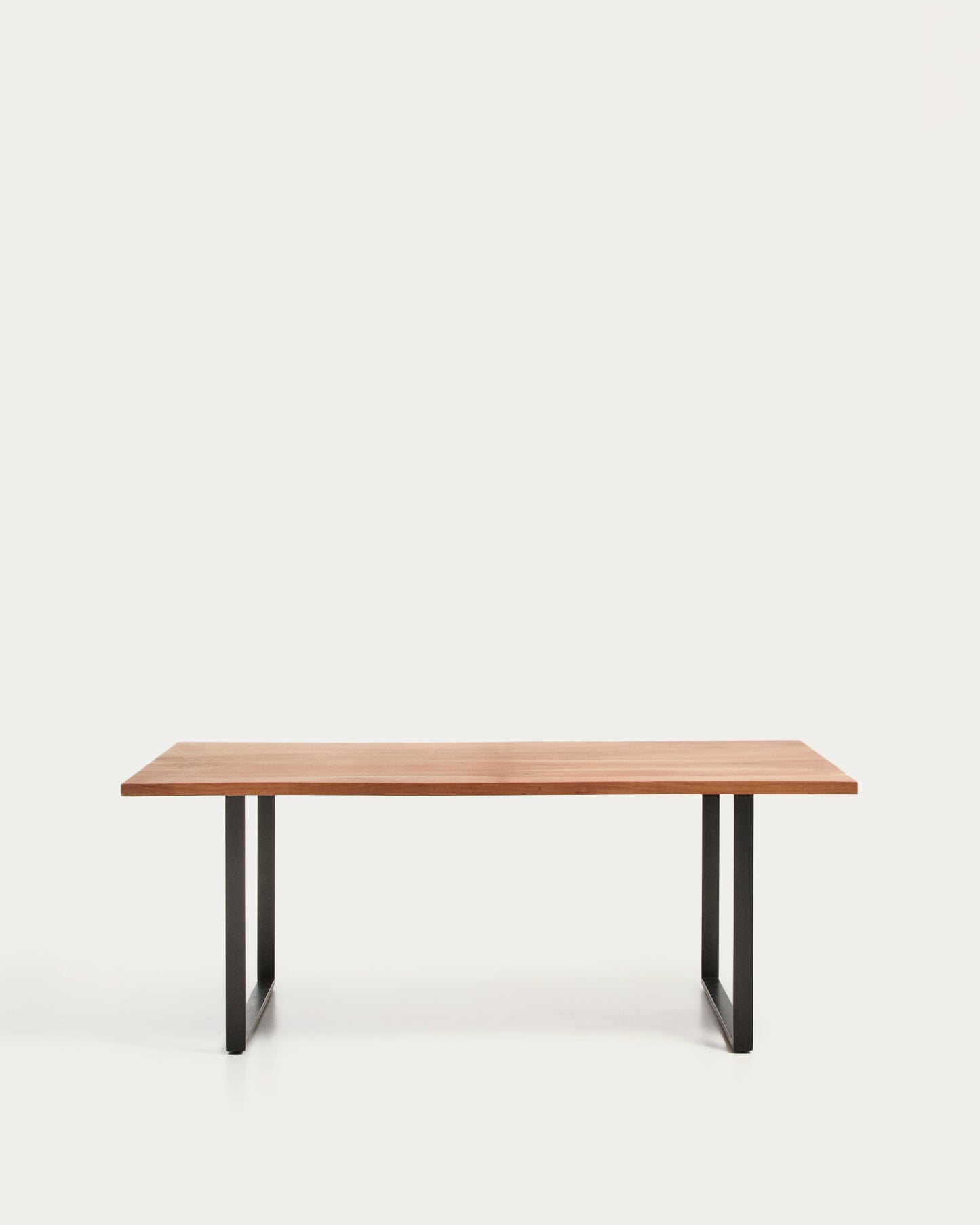 Tavolo Uxue in legno massiccio di acacia e gambe in acciaio nero