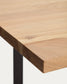Tavolo Uxue in legno massiccio di acacia e gambe in acciaio nero 200 x 90 cm