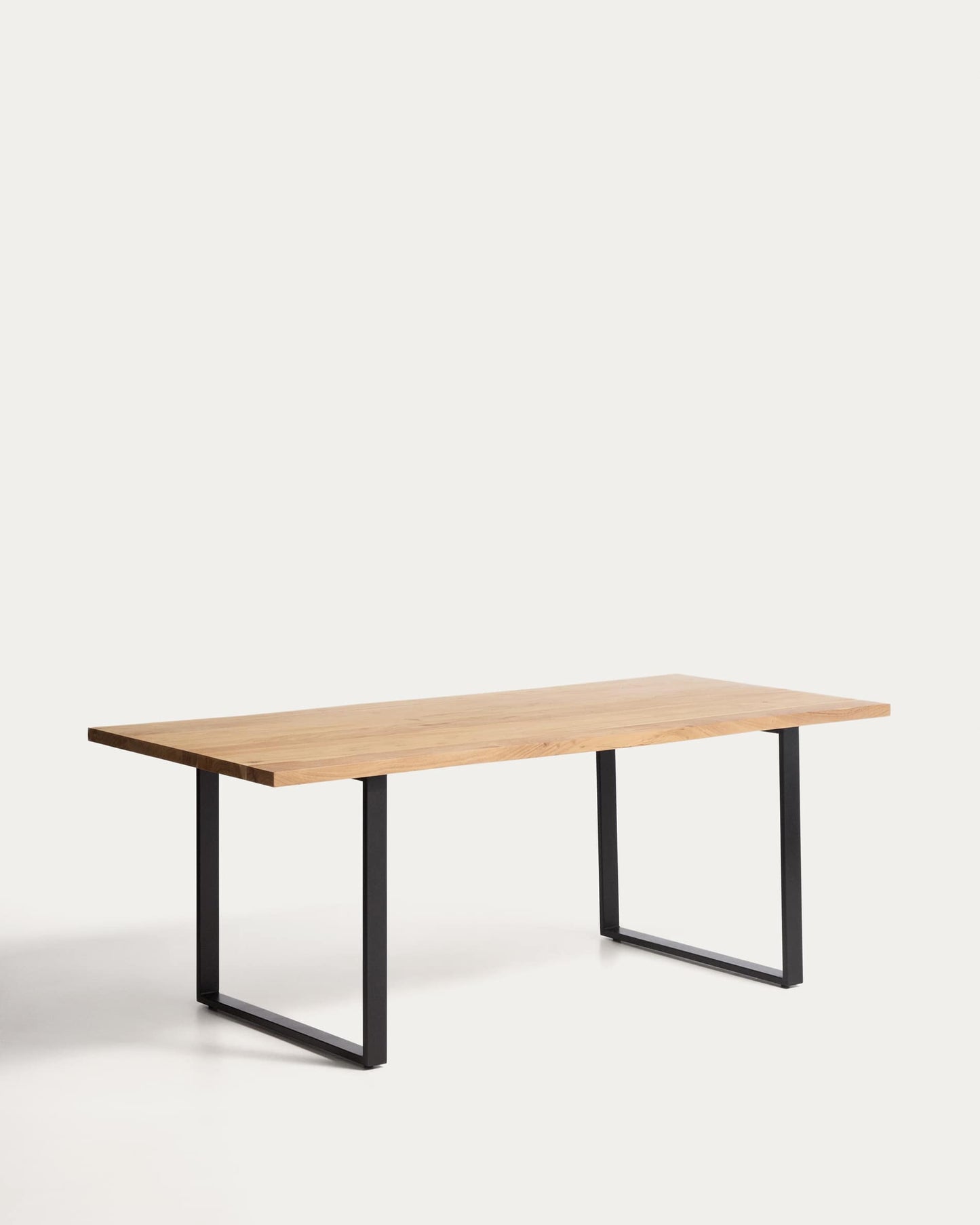 Tavolo Uxue in legno massiccio di acacia e gambe in acciaio nero 200 x 90 cm