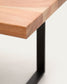 Tavolo Uxue in legno massiccio di acacia e gambe in acciaio nero 220 x 100 cm
