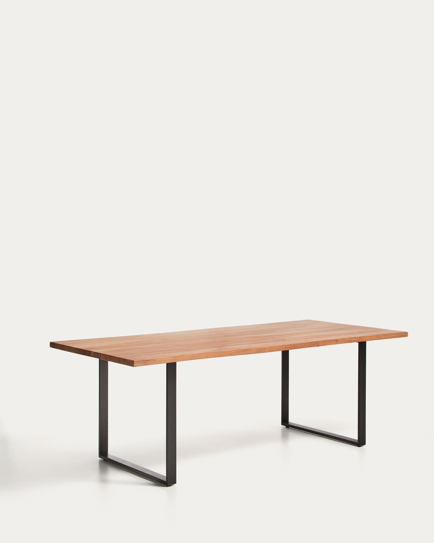 Tavolo Uxue in legno massiccio di acacia e gambe in acciaio nero 220 x 100 cm