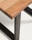 Tavolino da appoggio Uxue in legno massiccio di acacia e gambe in acciaio nero 65 x 65 cm