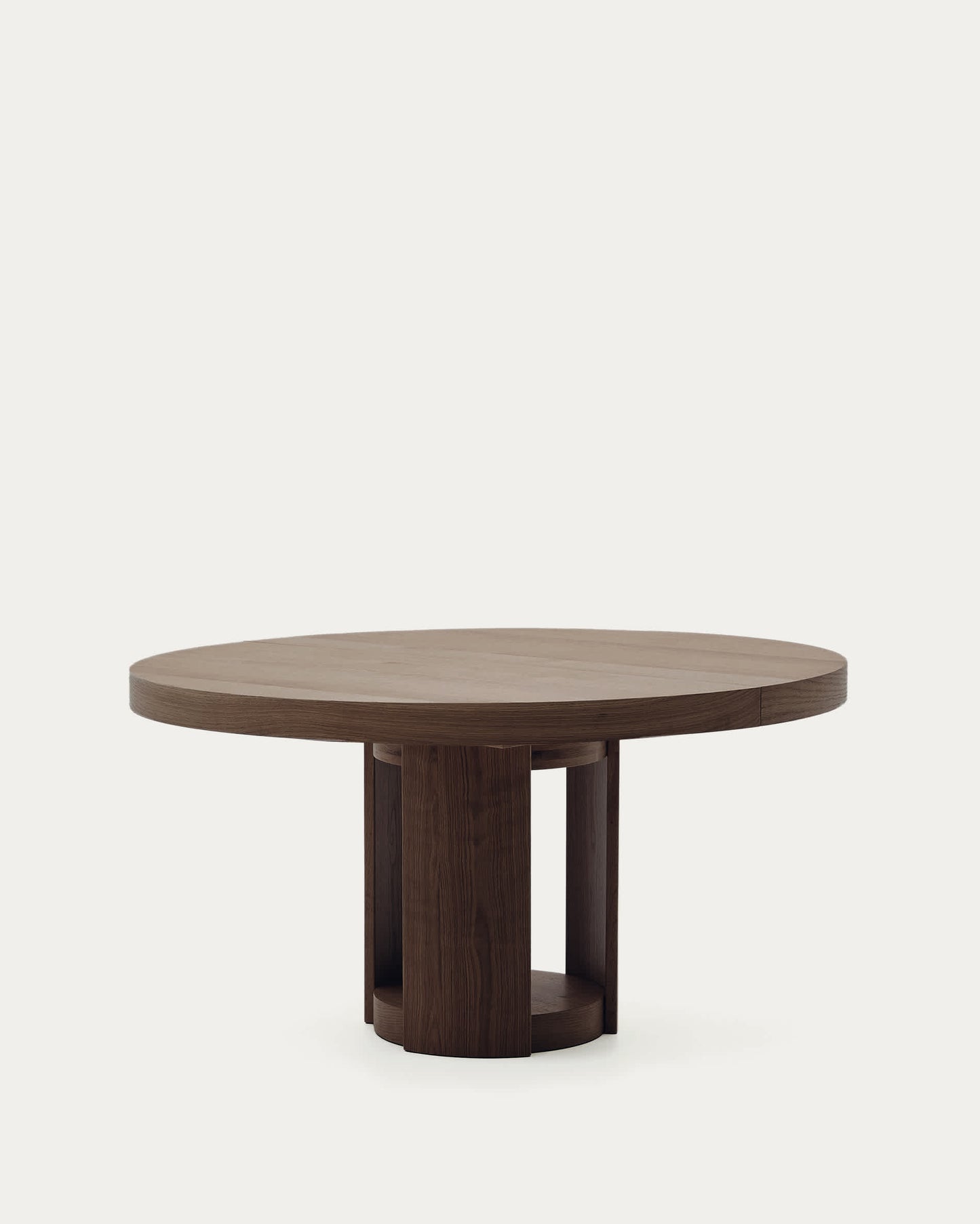 Tavolo rotondo allungabile Artis in legno massiccio e impiallacciatura di rovere con finitura color noce FSC 100% 150 (200) x 80 cm