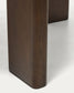 Tavolo allungabile Jondal in legno massello e impiallacciatura di rovere con finitura noce FSC 100% 240 (320) x 100 cm